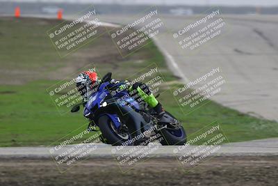 media/Nov-29-2025-TrackDaz (Sat) [[10ae2d9bce]]/B Group/Session 3 (Outside Grapevine)/